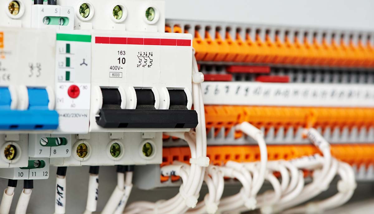Granados Electricidad. quiénes somos. Cuadro de contadores